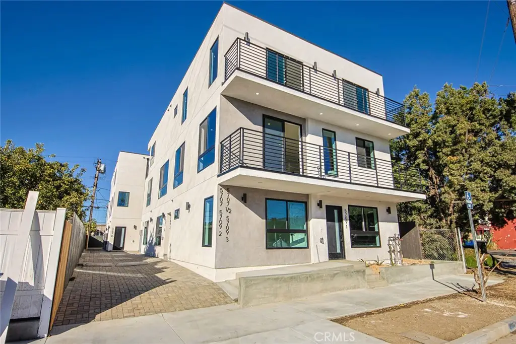 5709 Auckland, North Hollywood, CA 91601 - #1