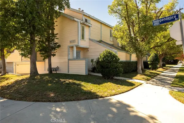 9933 Independence #B, Chatsworth, CA 91311