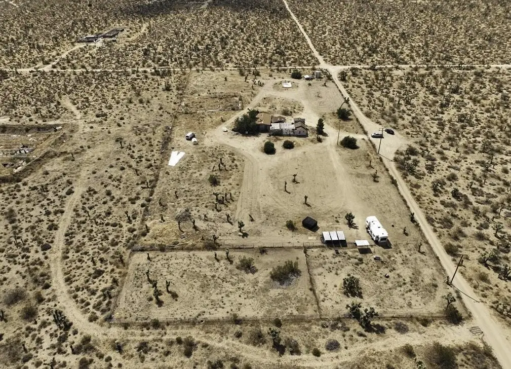 32800 224th Street E, Llano, CA 93544 - Image #1