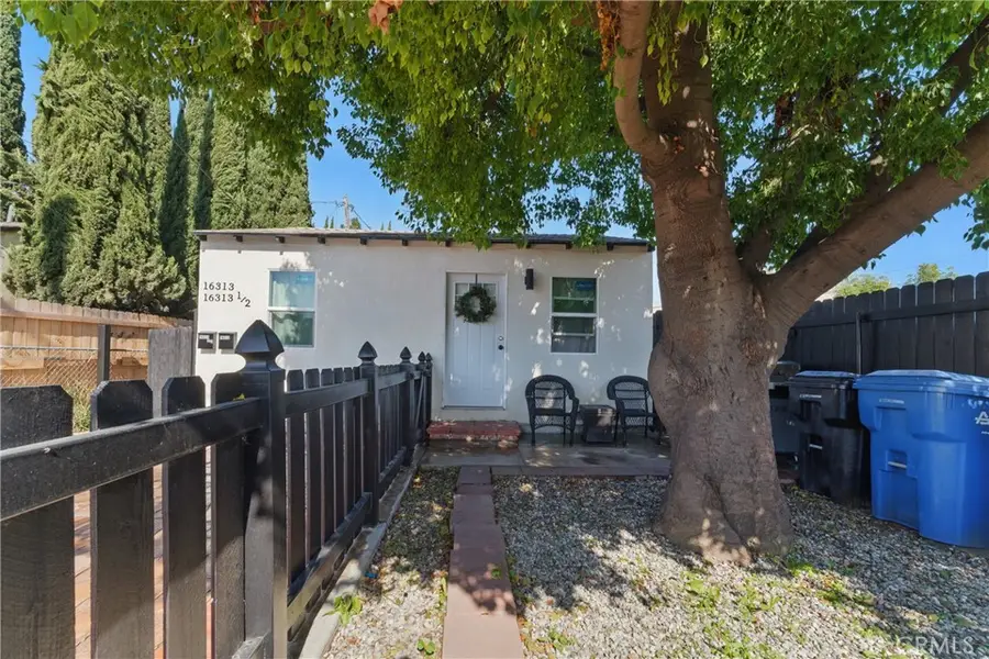 16313 Hunsaker Avenue, Paramount, CA 90723 - #2