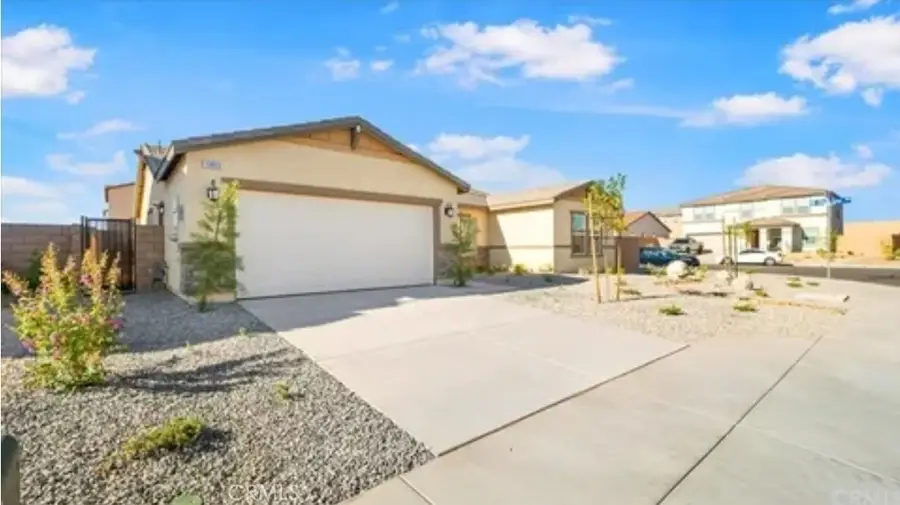 13833 Raven St, Victorville, CA 92392 - Image #2