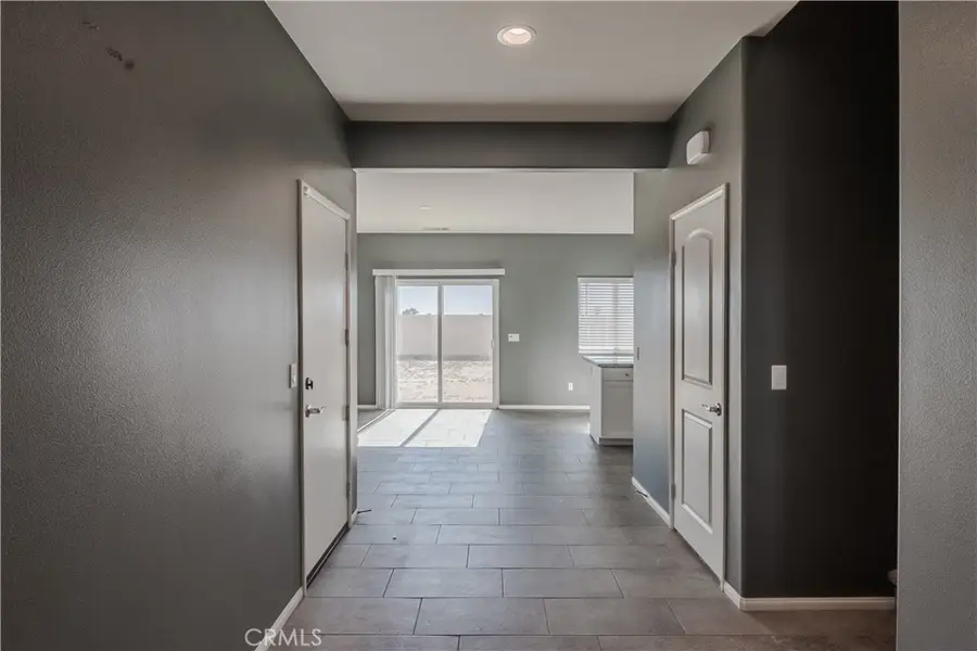 10619 Appaloosa Avenue, Hesperia, CA 92345 - Image #3