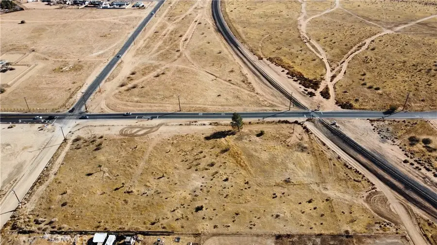 10420 Kiowa Road, Apple Valley, CA 92308 - Image #2