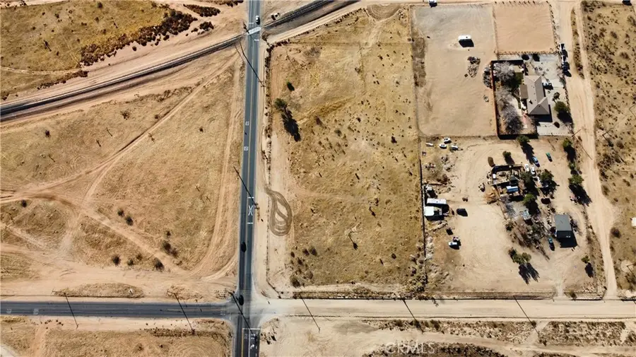 10420 Kiowa Road, Apple Valley, CA 92308 - Image #3