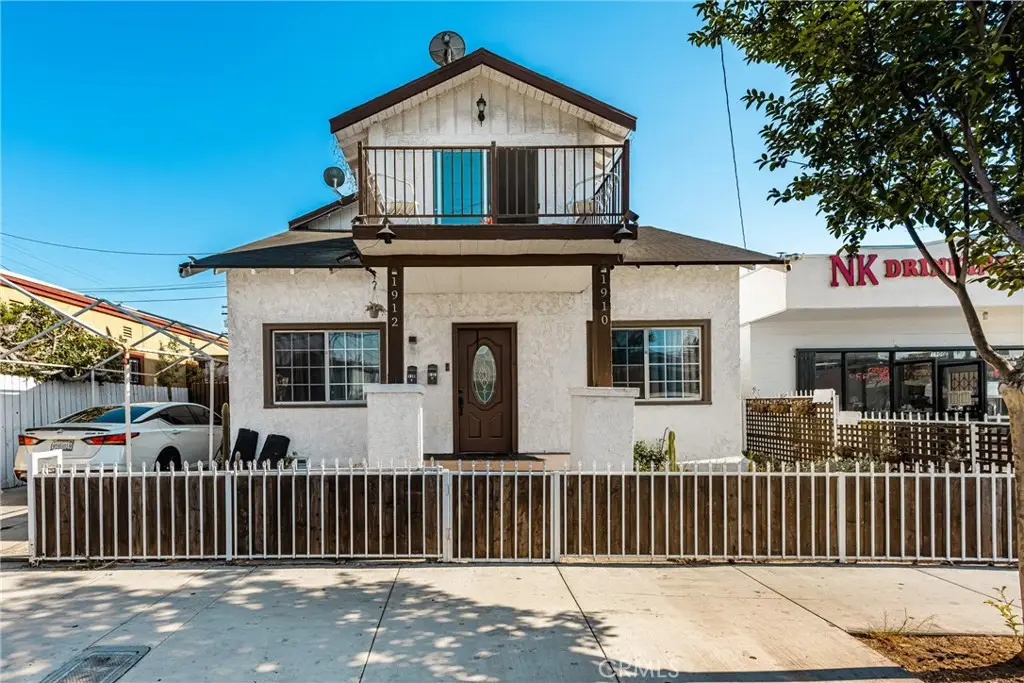 1912 E 10th Street, Long Beach, CA 90813 - Image #1