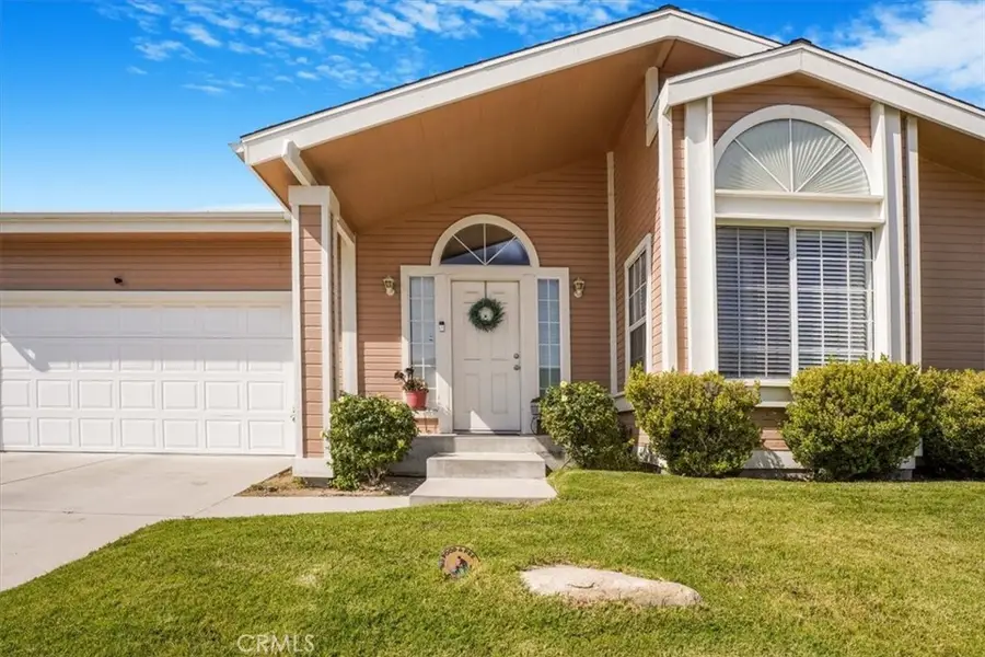 20053 Northcliff Drive, Canyon Country, CA 91351 - Image #2