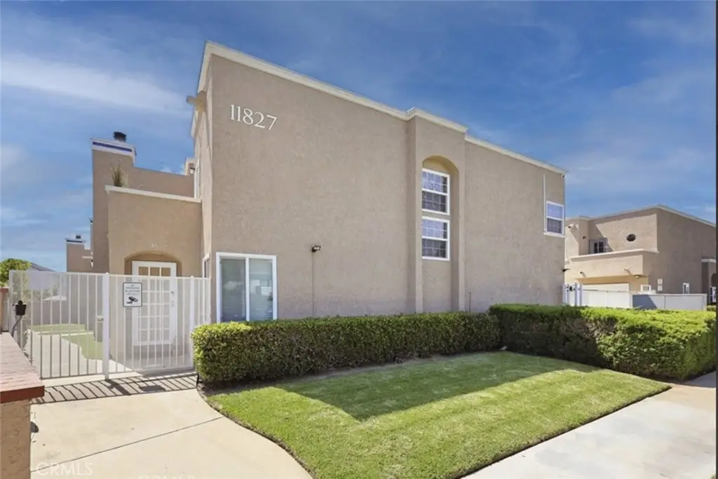 11827 Loma Drive #15, Whittier, CA 90604 - Image #1