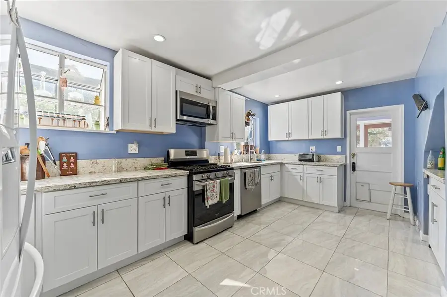 2042 Rome, Los Angeles, CA 90065 - Image #3