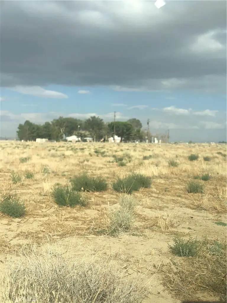 70 Antelope, Lancaster, CA 93536 - Image #2