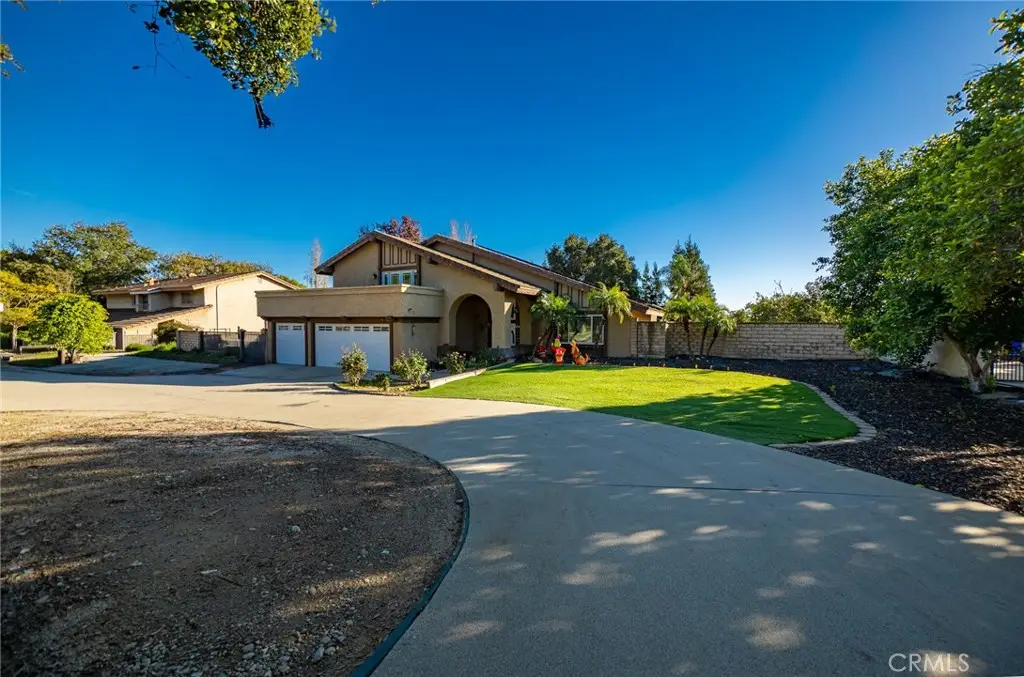 252 W 19th, Upland, CA 91784 - #1