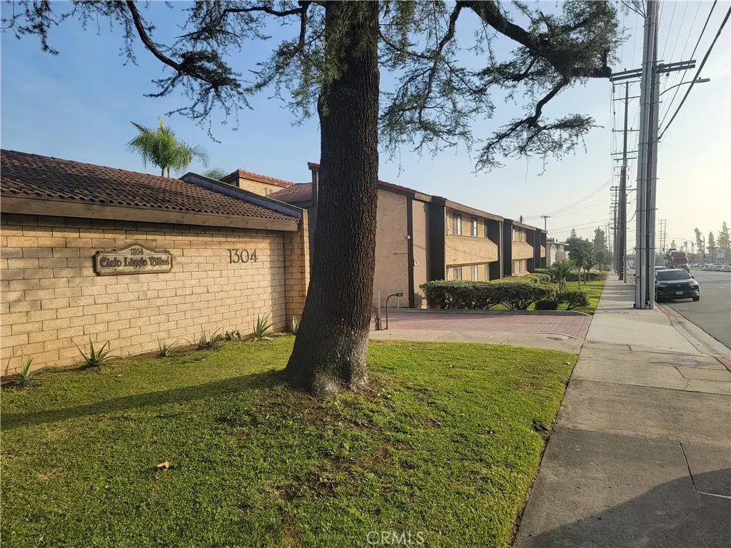 1304 Mountain #118, Duarte, CA 91010 - Image #1