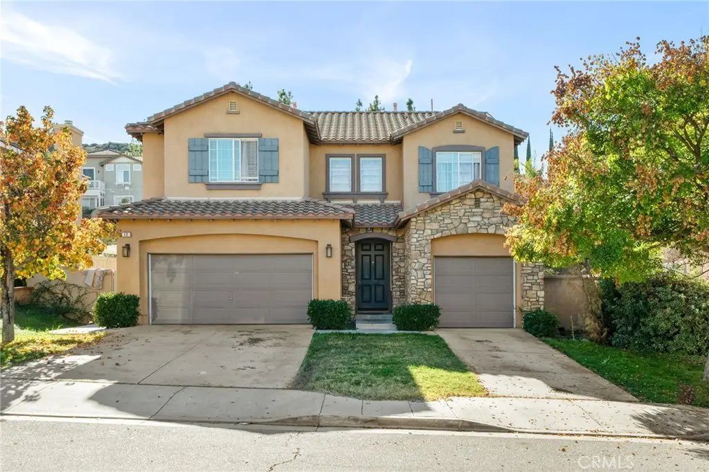 12 Plaza Avila, Lake Elsinore, CA 92532 - Image #1