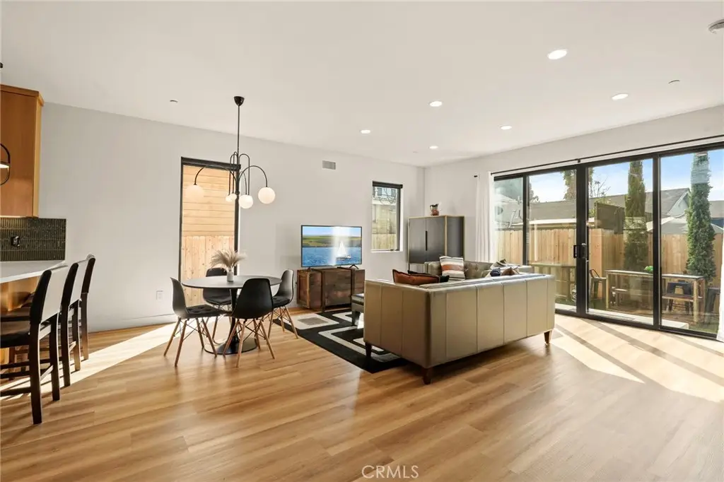 1916 W Court Street, Los Angeles, CA 90026 - #1