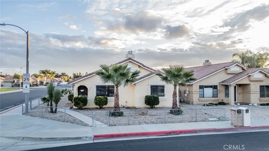 2715 W Fruitvale, Hemet, CA 92545 - #1