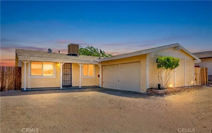 305 Beverly Avenue, Barstow, CA 92311 - #2