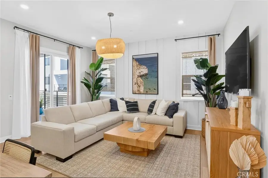 27209 Cranmore Way #203, Valencia, CA 91381 - Image #3