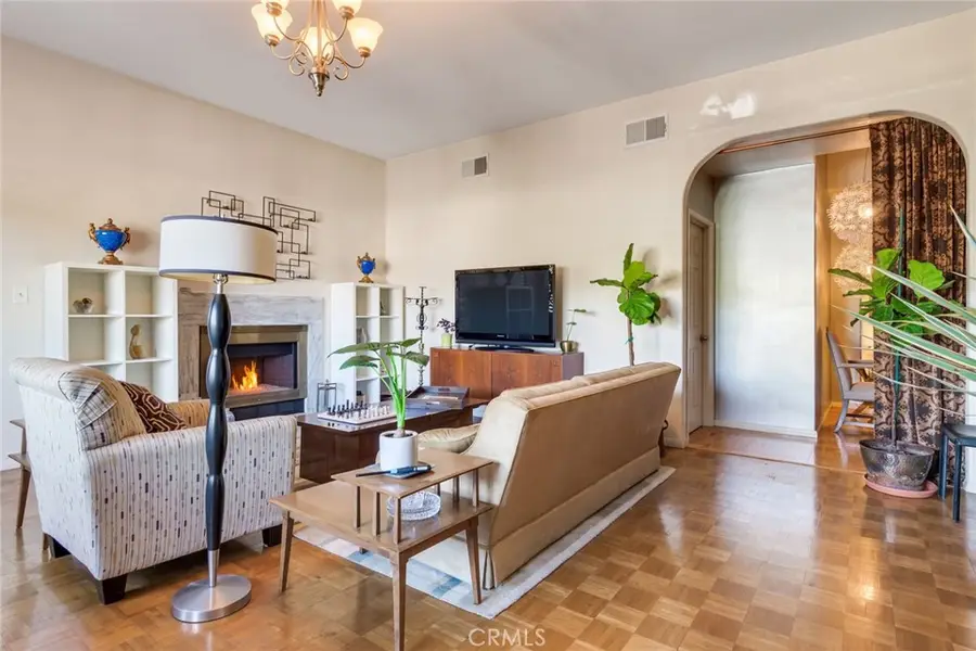 4220 Toland Way, Los Angeles, CA 90065 - Image #3