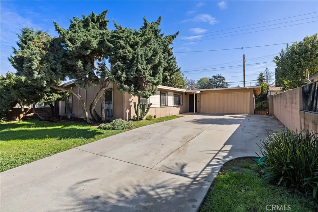 5902 N Viceroy, Azusa, CA 91702 - #1