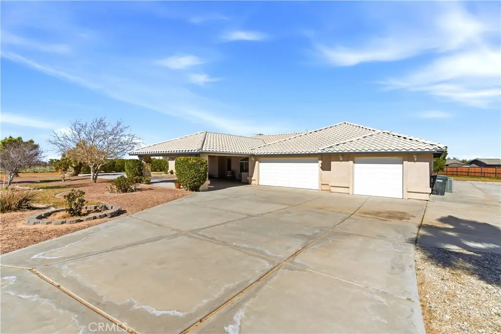 7330 Smoke Tree, Phelan, CA 92371 - #1