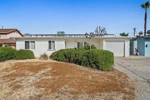 19319 E Greenhaven, Covina, CA 91722