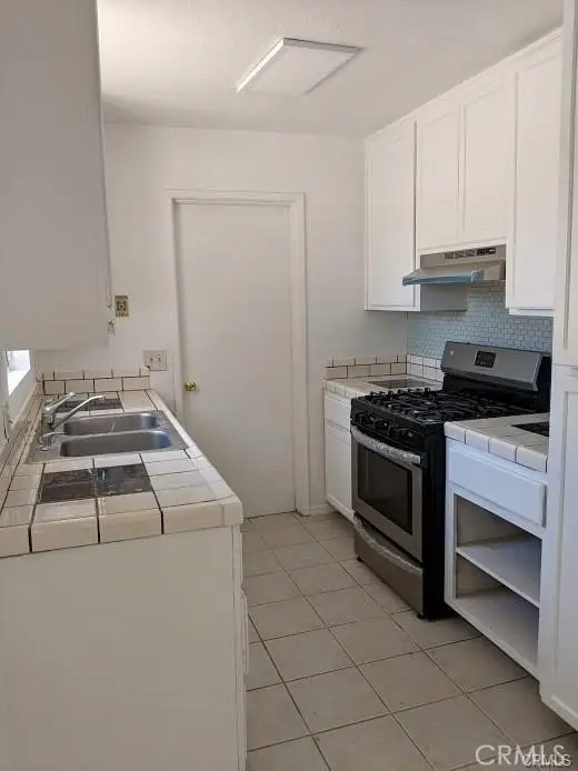 10703 Banning, Hesperia, CA 92345 - #2