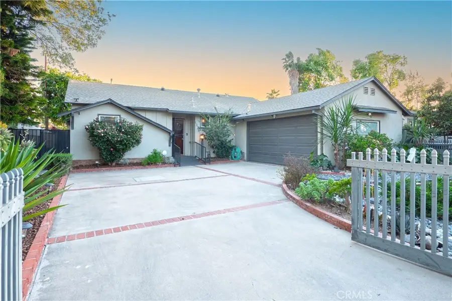 13744 Bessemer St, Valley Glen, CA 91401 - #3