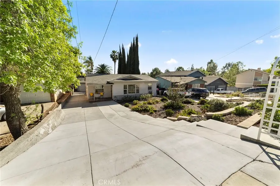 532 W 5th, San Dimas, CA 91773 - #3