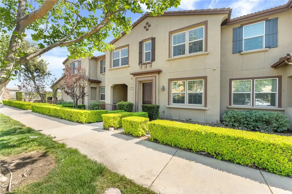 6081 Satterfield Way, Chino, CA 91710 - #1