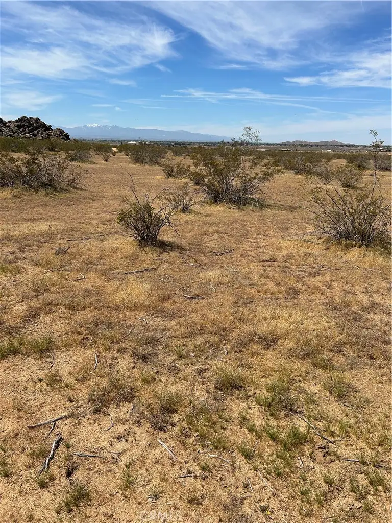 0 Japatul, Apple Valley, CA 92307 - #3