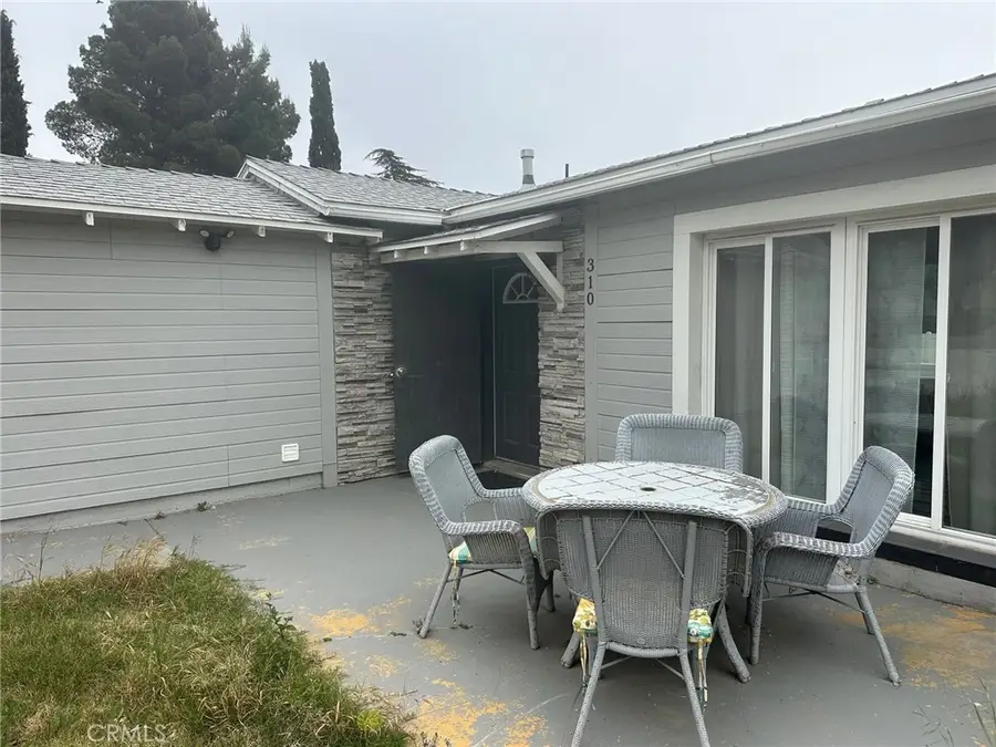 310 Santa Rita Place, Banning, CA 92220 - #2