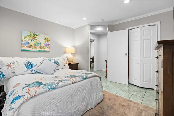 215 Wichita Ave. #306, Huntington Beach, CA 92648