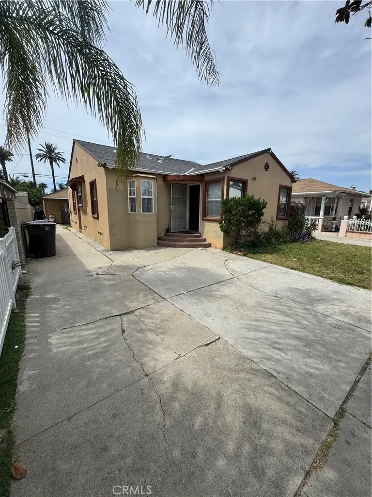 2741 Gale, Long Beach, CA 90810 - #1