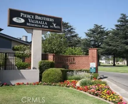 10621 Victory Boulevard, North Hollywood, CA 91606