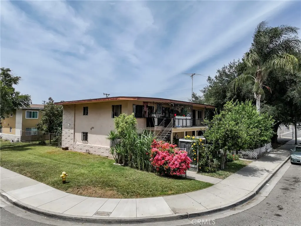 1011 W 8th, Pomona, CA 91766 - #1