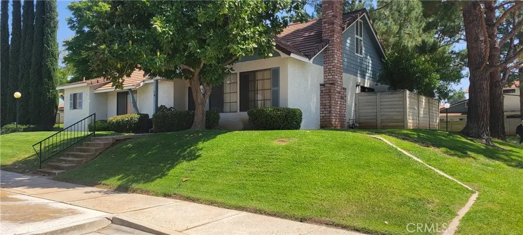 4 Dearborn, Redlands, CA 92374 - #1