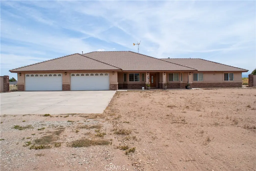 8465 Cedar Court, Phelan, CA 92371 - #1