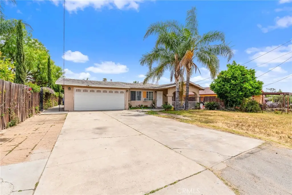 9085 Poplar, Fontana, CA 92335 - #1