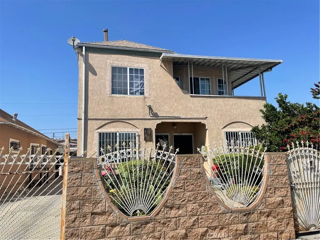 705 W 41st Drive, Los Angeles, CA 90037 - #1