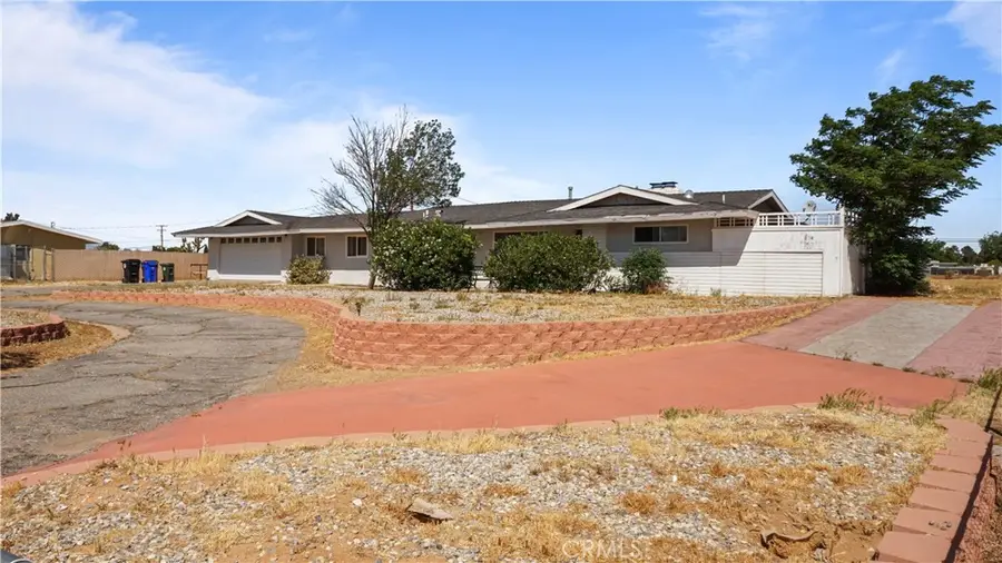 13814 Kiowa, Apple Valley, CA 92307 - #3