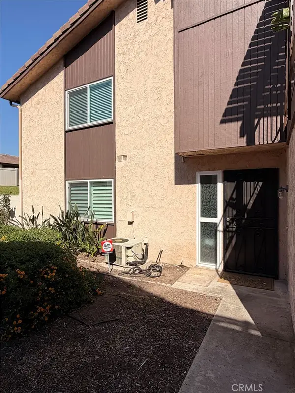 2122 Firewood Court, San Bernardino, CA 92404