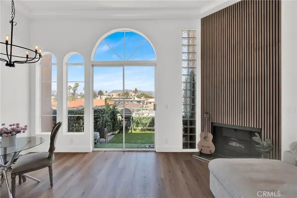 4830 Elmwood Avenue #302, Los Angeles, CA 90004