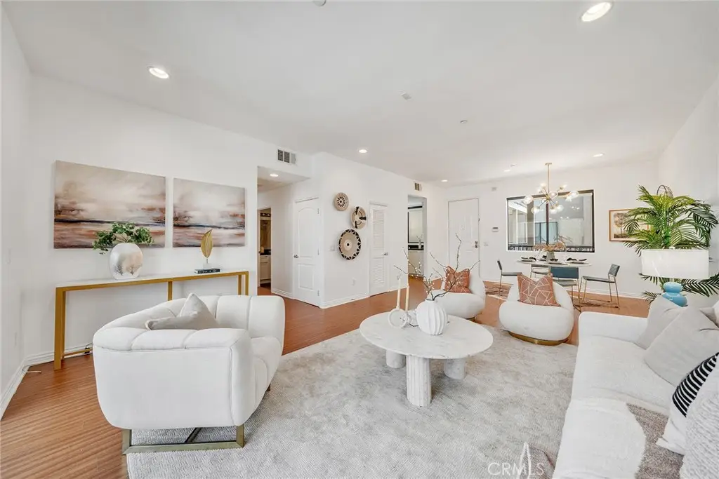 230 S Jackson #206, Glendale, CA 91205 - #1