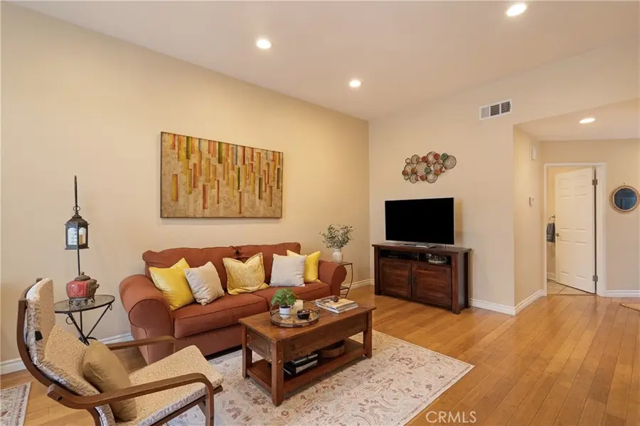 6 Brownfield Lane, Pomona, CA 91766 - #3