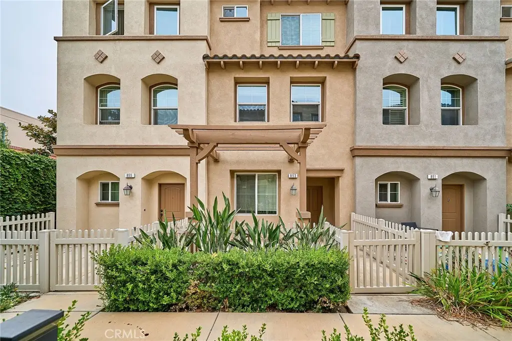 853 E Hollyvale, Azusa, CA 91702 - #1
