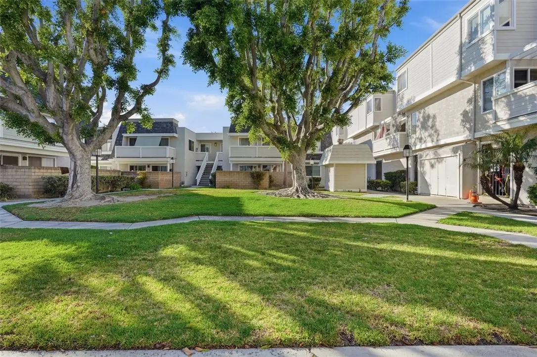 125 W South, Anaheim, CA 92805 - #1