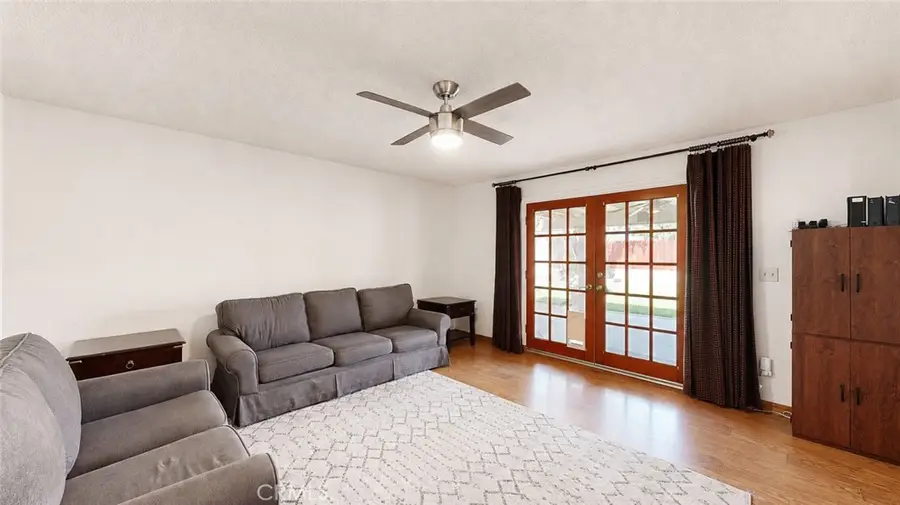 6031 Riverside Ave, Rialto, CA 92377 - #3