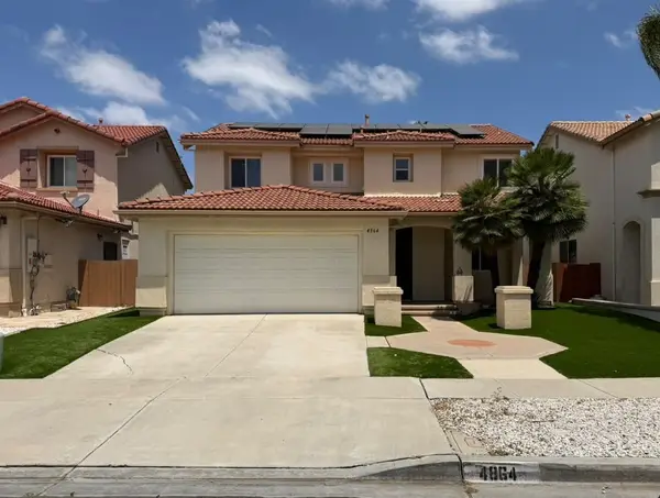 4864 Royal Island, San Diego, CA 92154