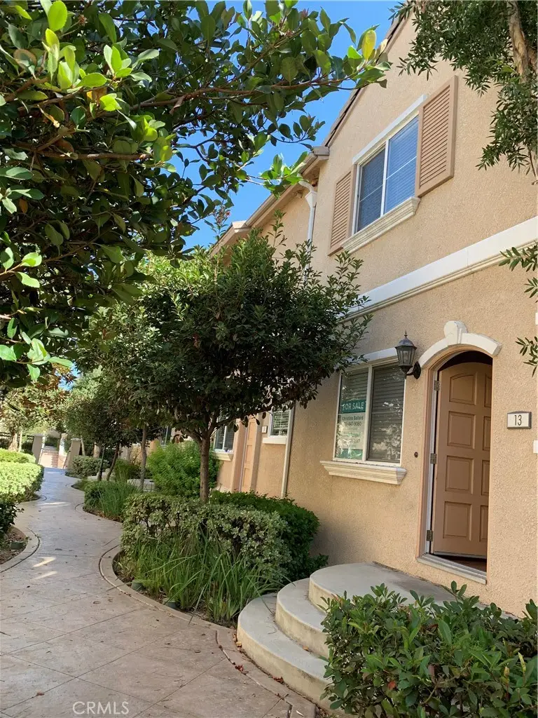 9301 Shirley Avenue #13, Northridge, CA 91324 - #2