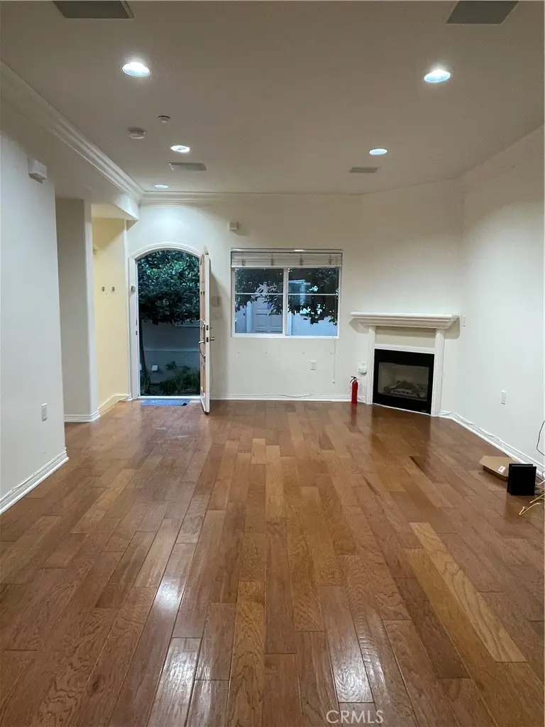 9301 Shirley Avenue #13, Northridge, CA 91324 - #3