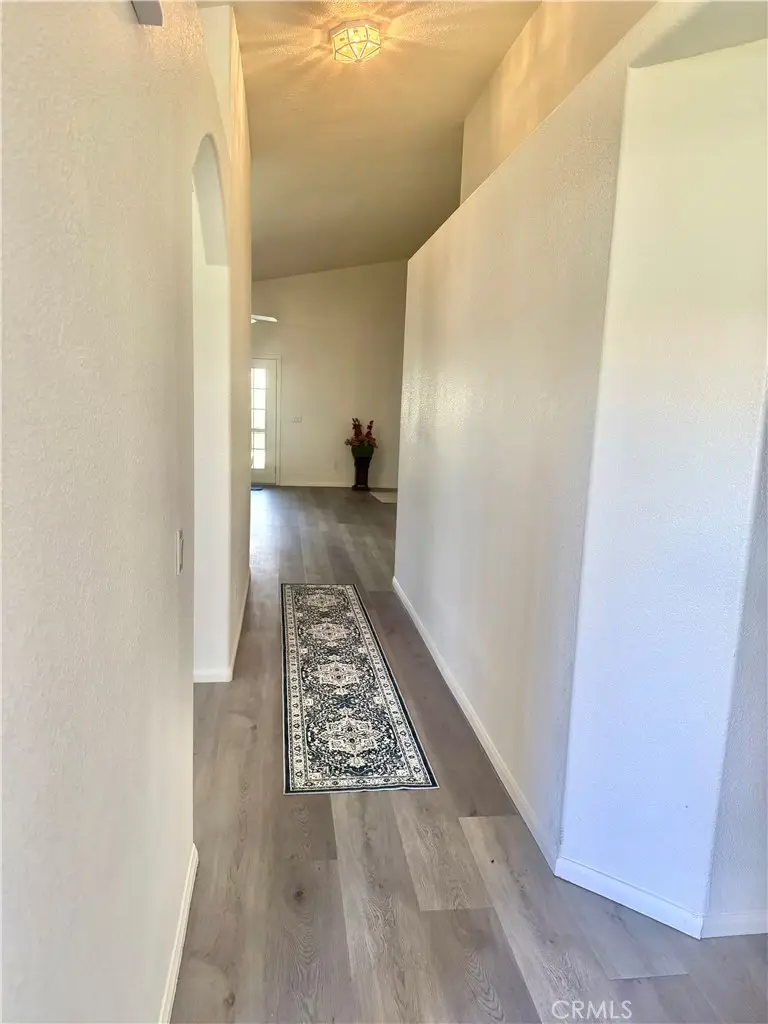 17980 Lakeview, Victorville, CA 92395 - #2